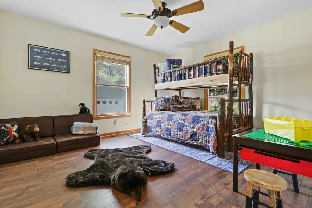 The kids bunk room with board games