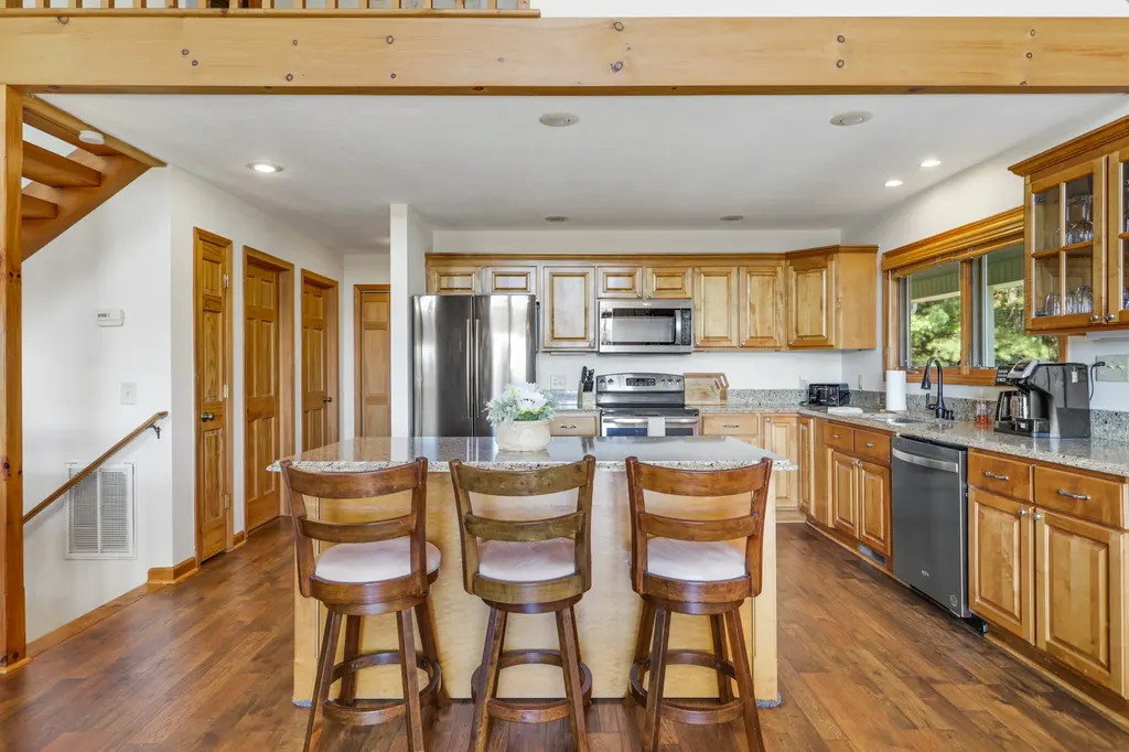 Kitchen bar stools at the island