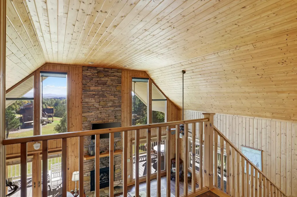 Upstairs loft railing overlooking the great room